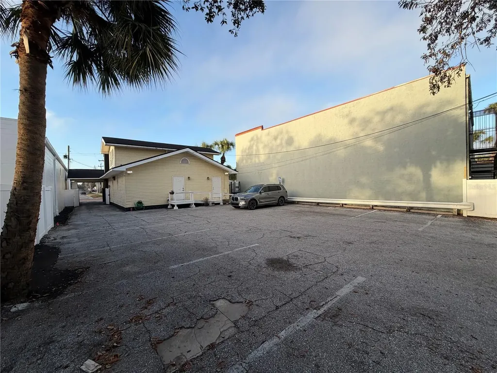 2001 W Kennedy Boulevard Tampa FL 33606