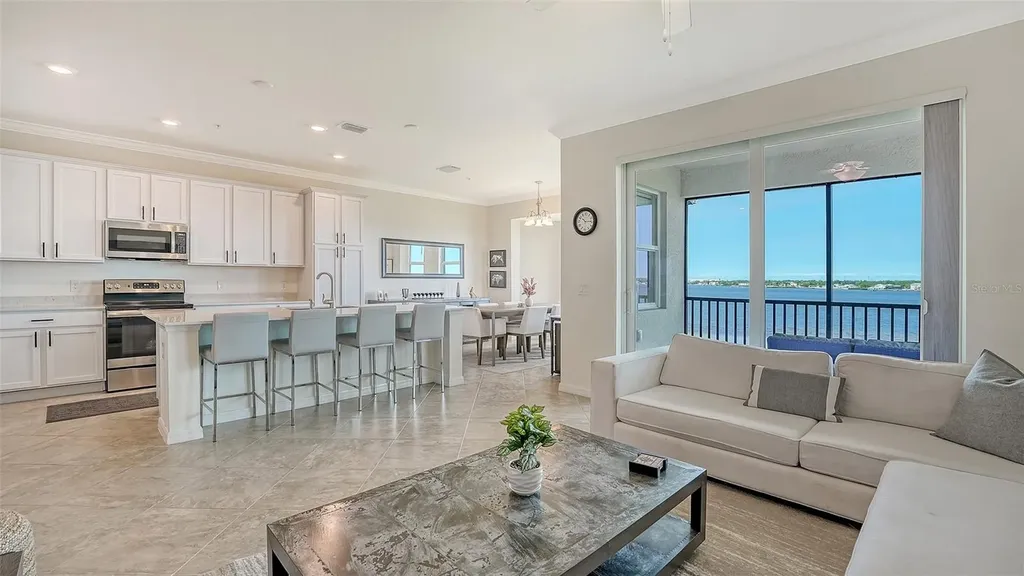 1010 Tidewater Shores Loop Bradenton FL 34208