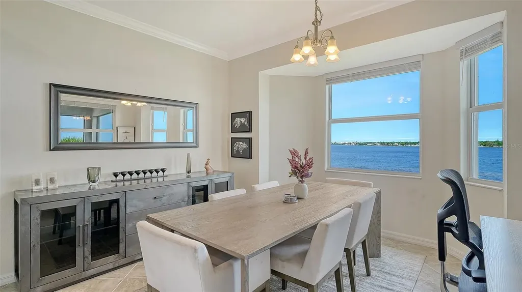 1010 Tidewater Shores Loop Bradenton FL 34208