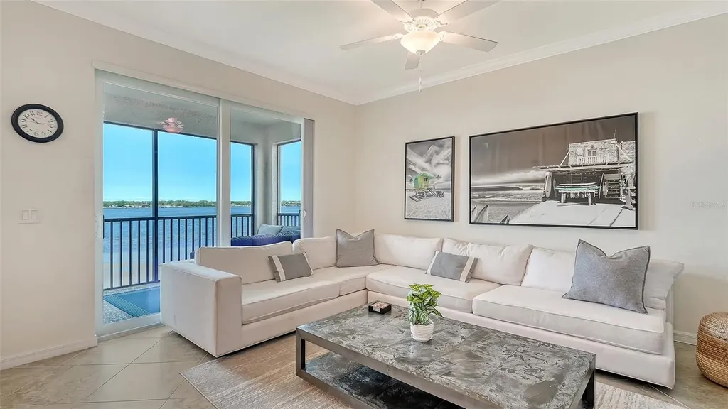 1010 Tidewater Shores Loop Bradenton FL 34208