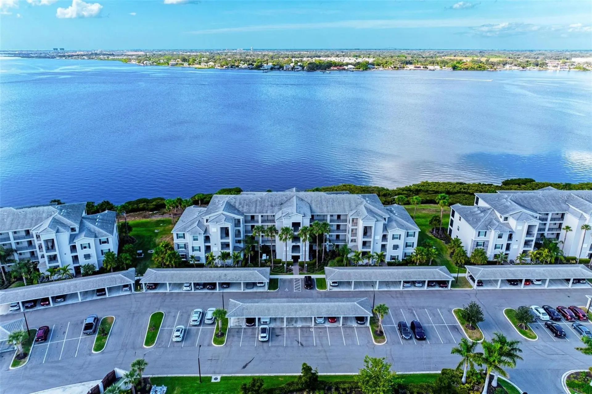 1010 Tidewater Shores Loop Bradenton FL 34208
