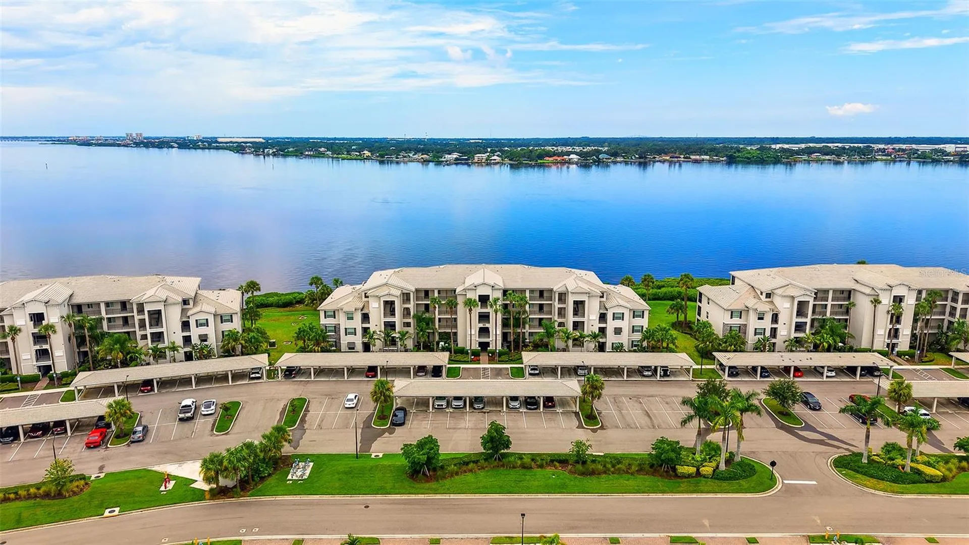 1010 Tidewater Shores Loop Bradenton FL 34208