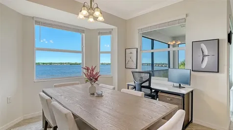 1010 Tidewater Shores Loop Bradenton FL 34208