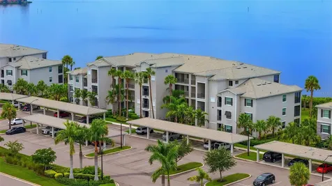1010 Tidewater Shores Loop Bradenton FL 34208