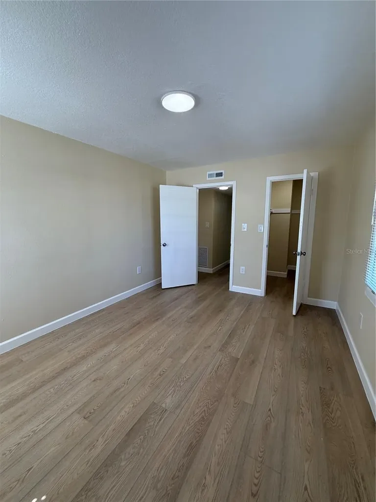 2759 L B Mcleod Road Orlando FL 32805