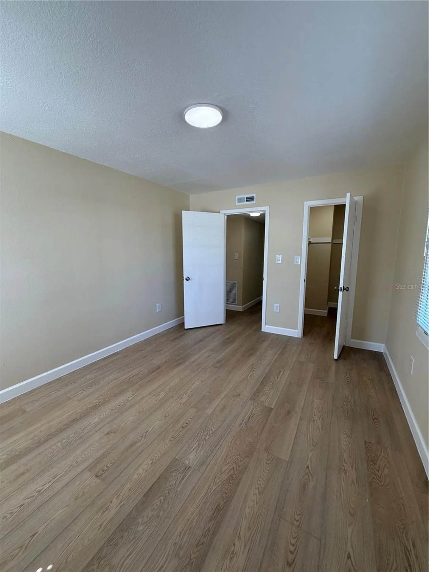 2759 L B Mcleod Road Orlando FL 32805