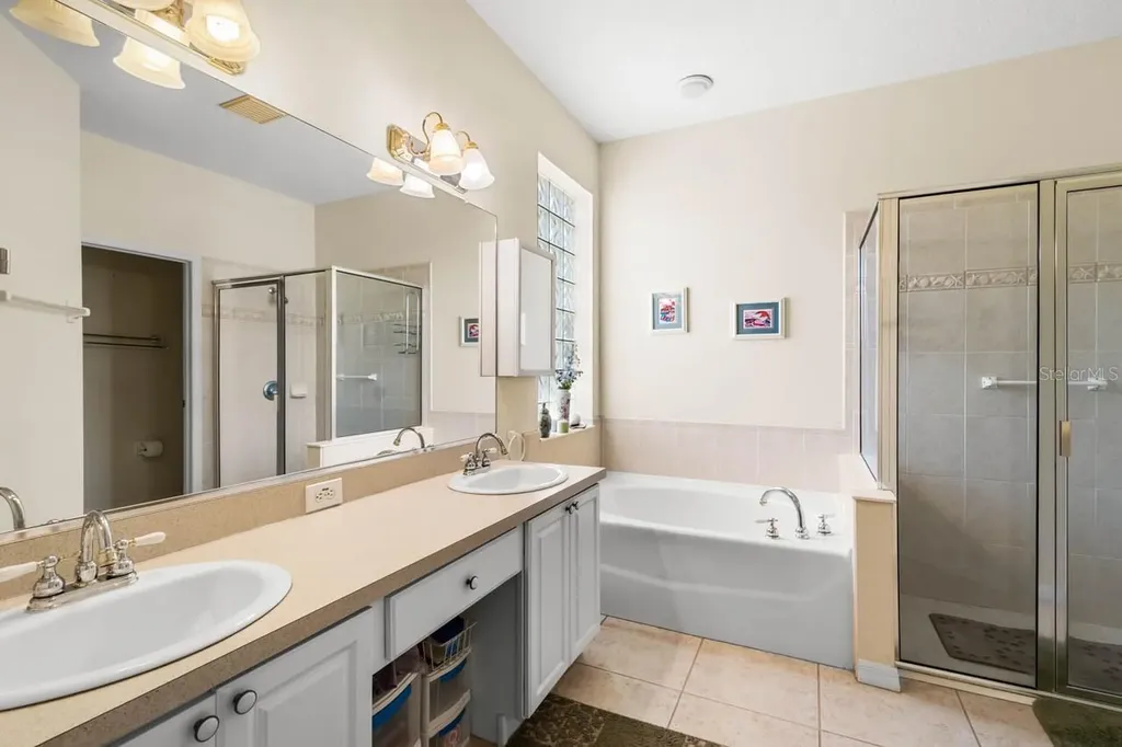 1103 Jasmine Creek Court Sun City Center FL 33573