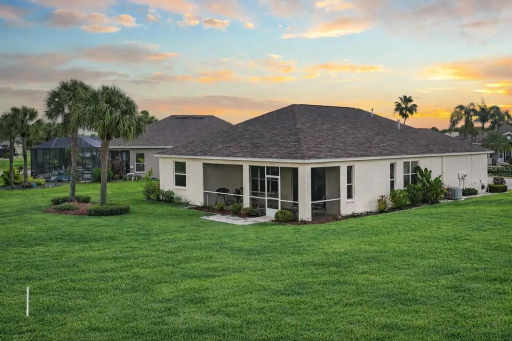 1103 Jasmine Creek Court Sun City Center FL 33573