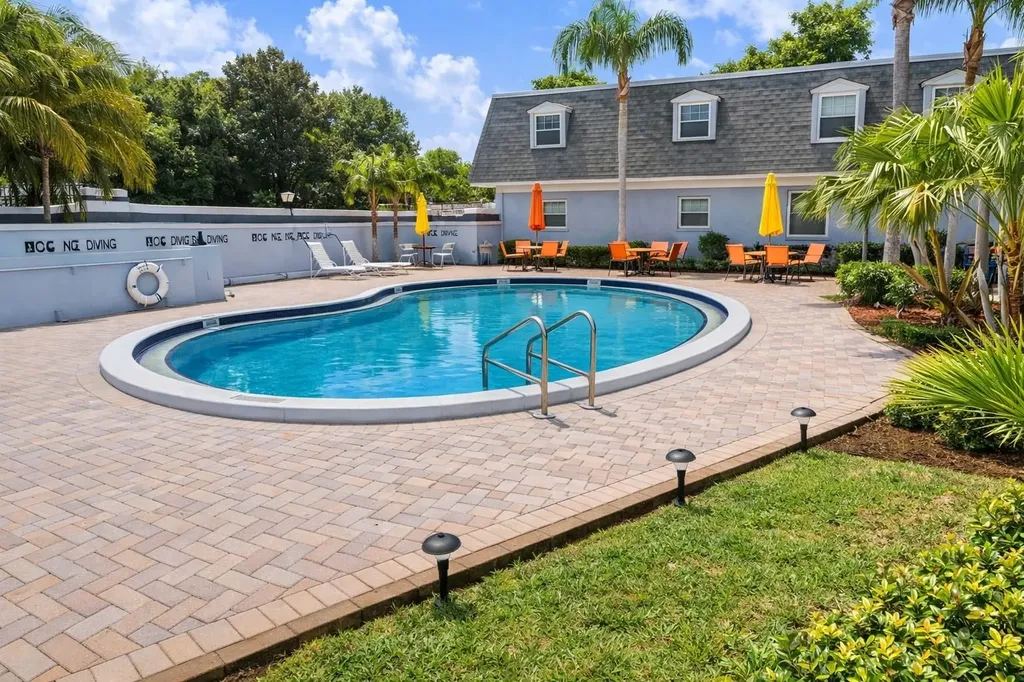1712 Belleair Forest Drive Belleair FL 33756