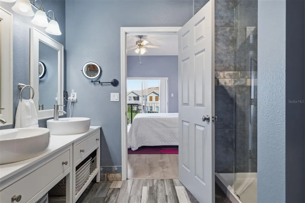 3758 Parkridge Circle Sarasota FL 34243