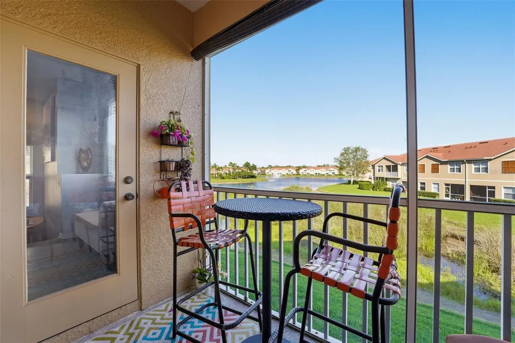 3758 Parkridge Circle Sarasota FL 34243