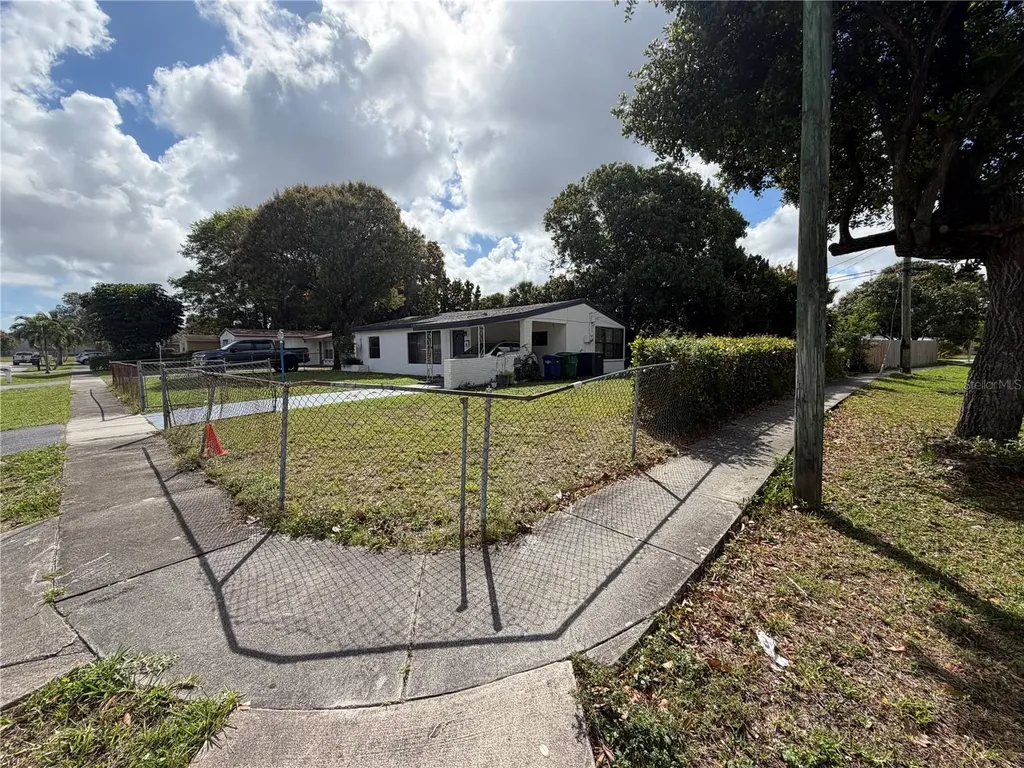 3750 NW 4th Court Lauderhill FL 33311