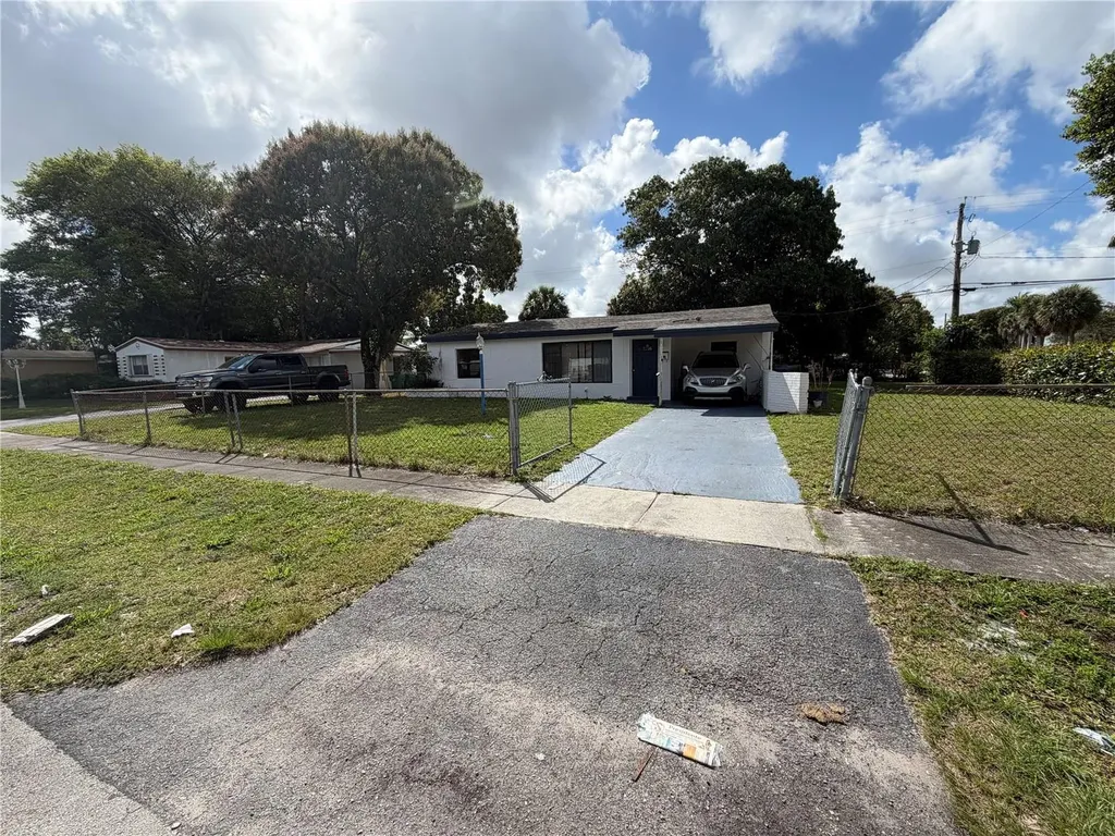 3750 NW 4th Court Lauderhill FL 33311