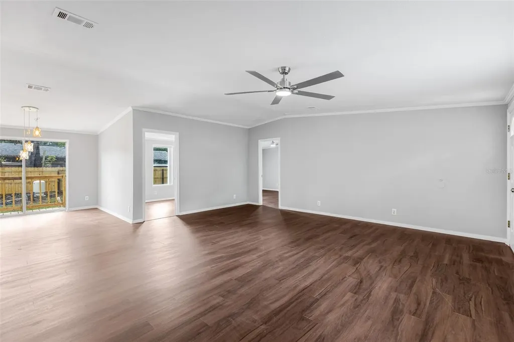7706 23rd Street Zephyrhills FL 33540