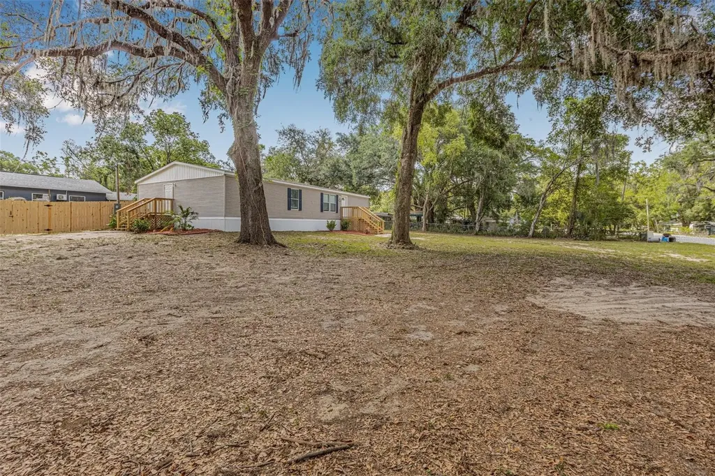7706 23rd Street Zephyrhills FL 33540