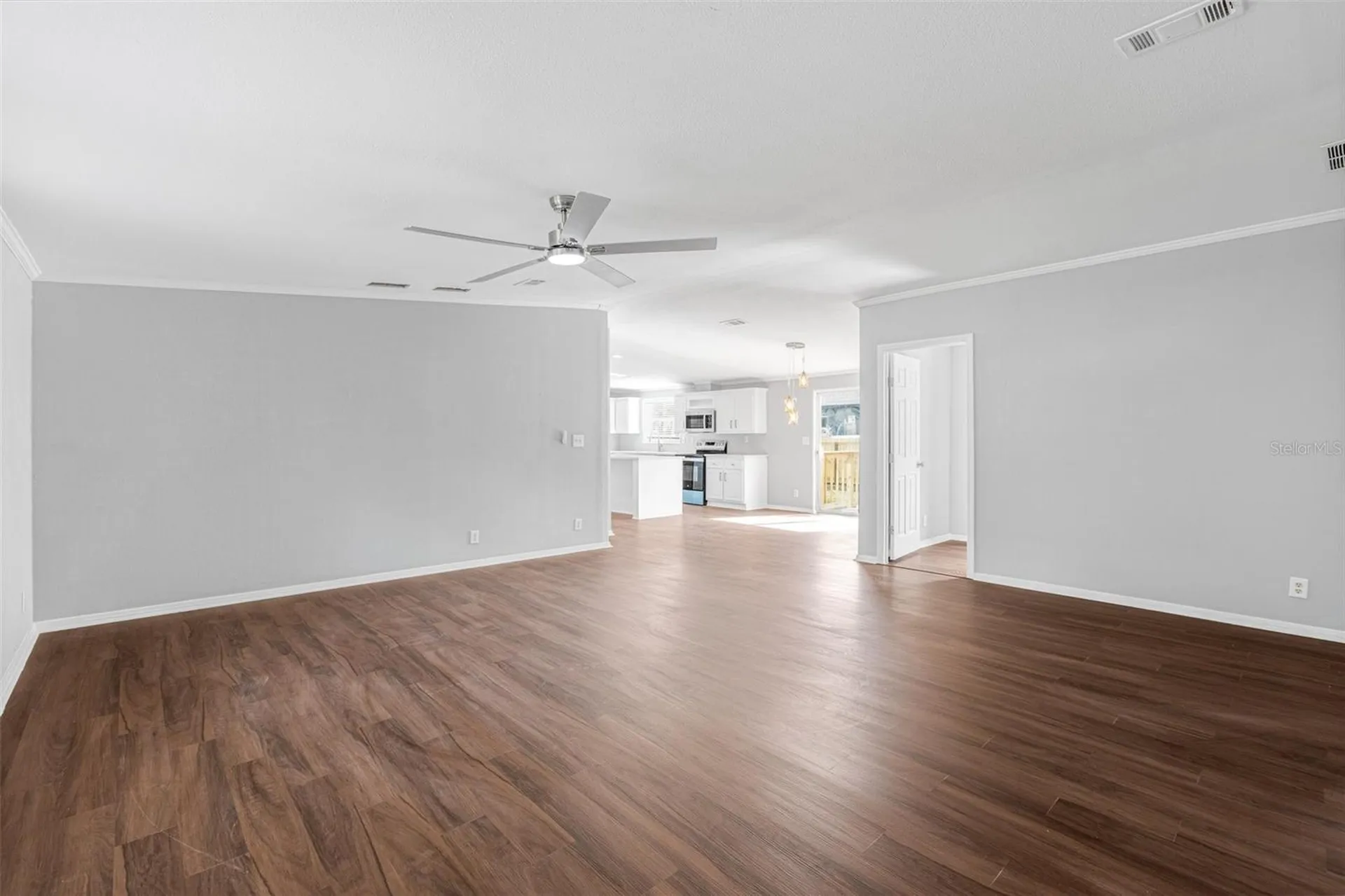 7706 23rd Street Zephyrhills FL 33540