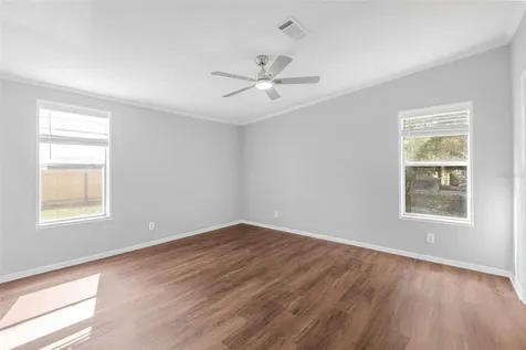 7706 23rd Street Zephyrhills FL 33540