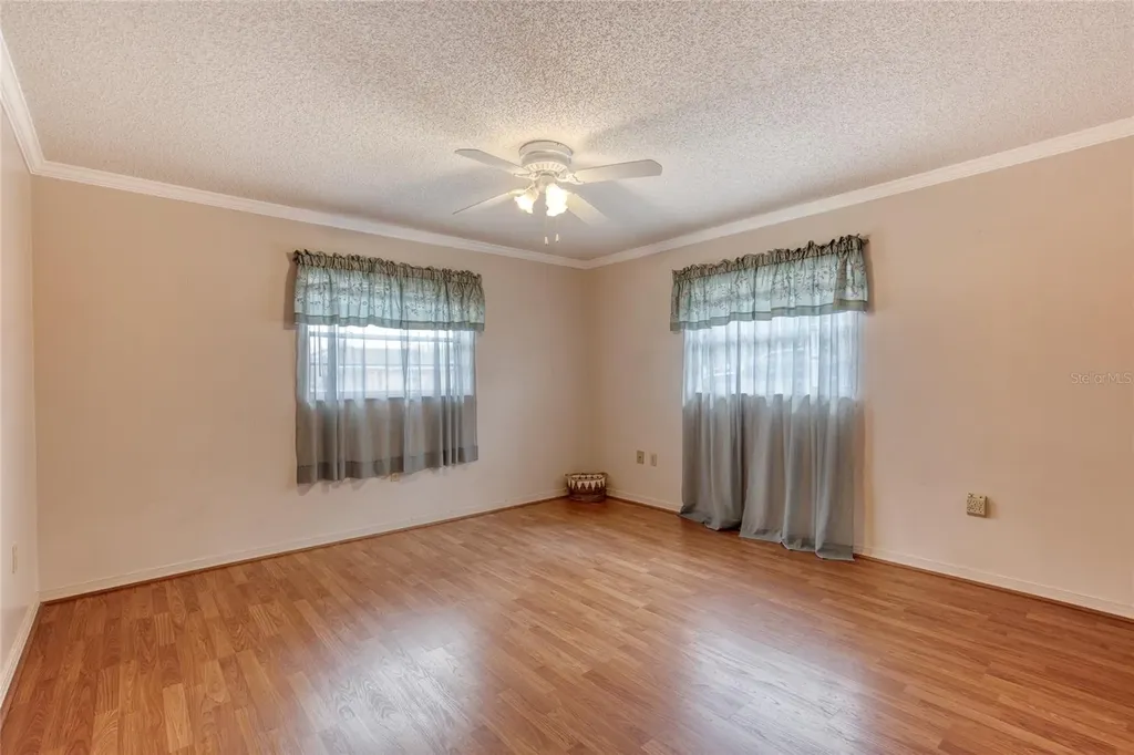 27727 Lois Drive Tavares FL 32778