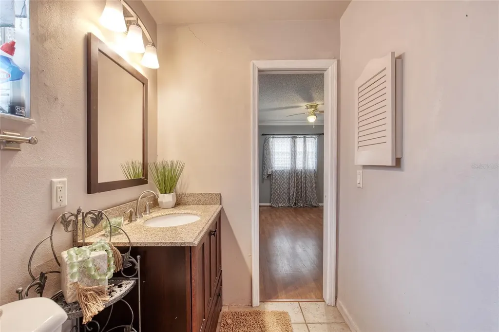 27727 Lois Drive Tavares FL 32778