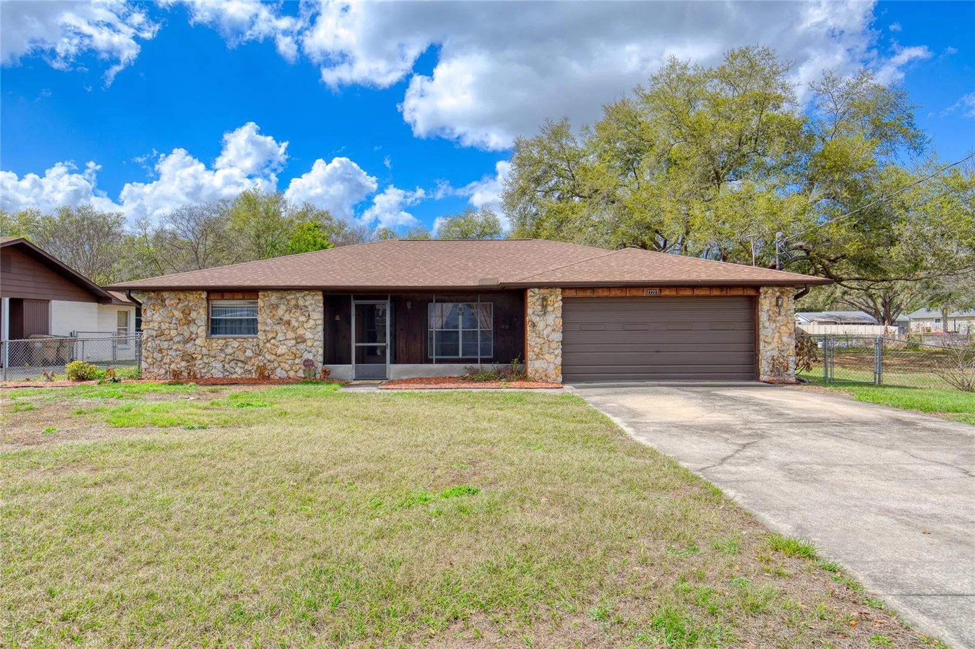 27727 Lois Drive Tavares FL 32778