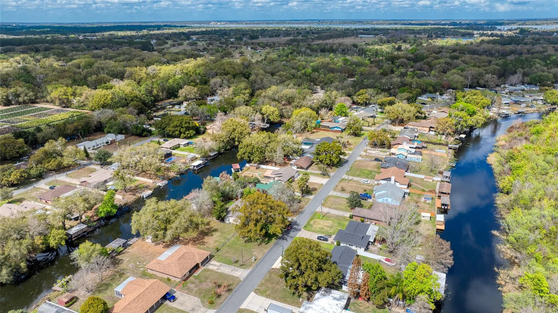 27727 Lois Drive Tavares FL 32778