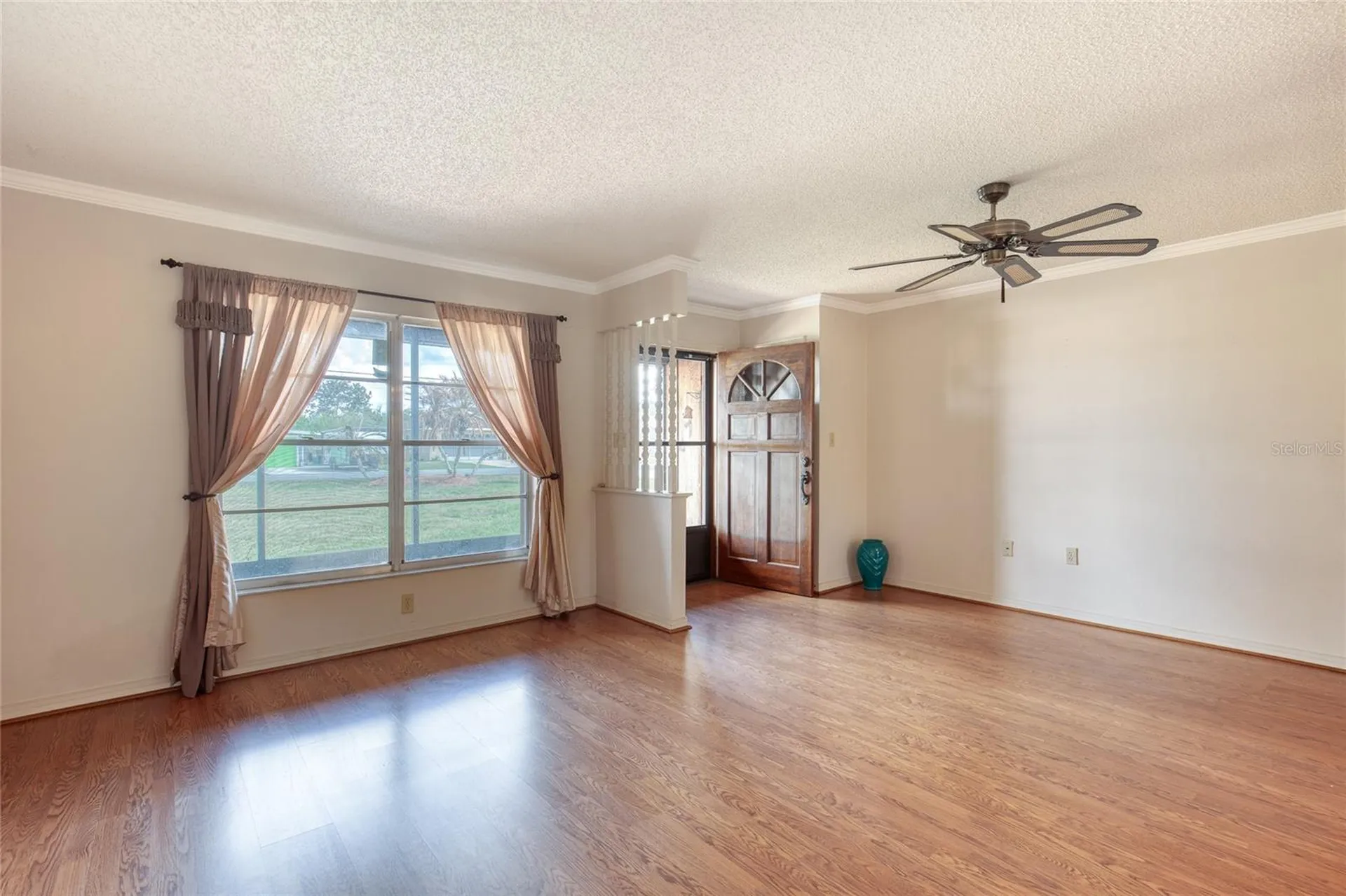 27727 Lois Drive Tavares FL 32778