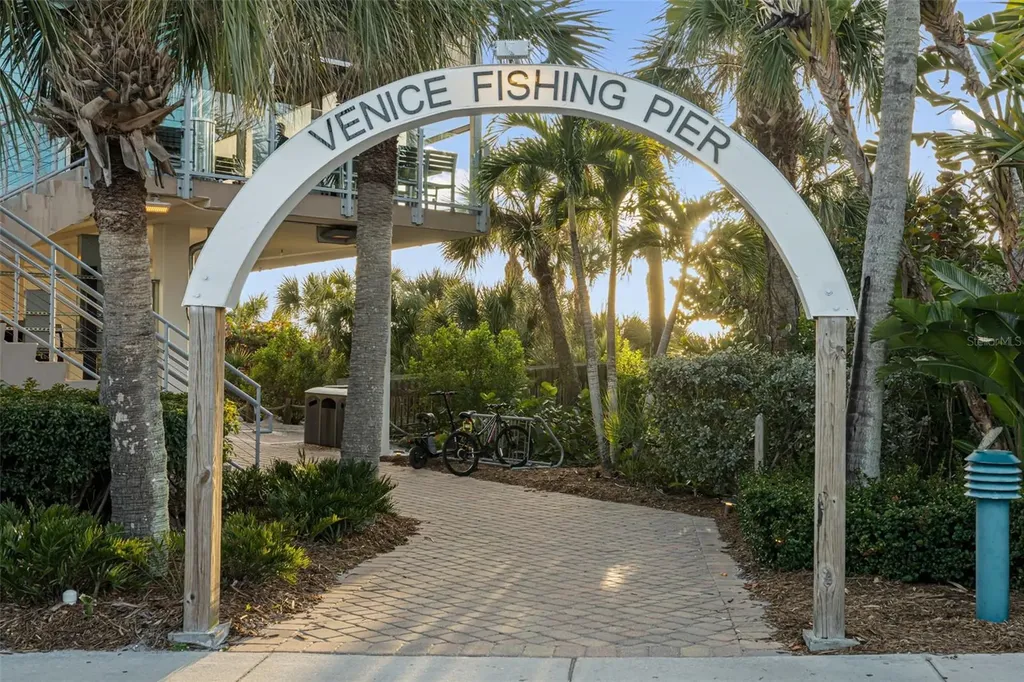1522 Gondola Park Drive Venice FL 34292