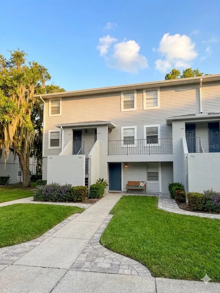7143 E Bank Drive Tampa FL 33617