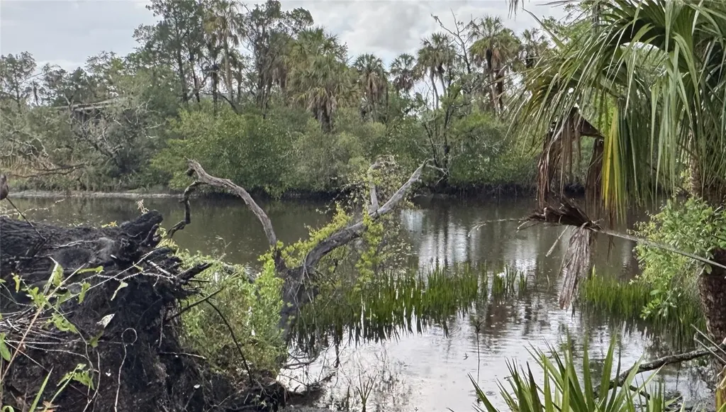 12817 Upper Manatee River Road Bradenton FL 34212