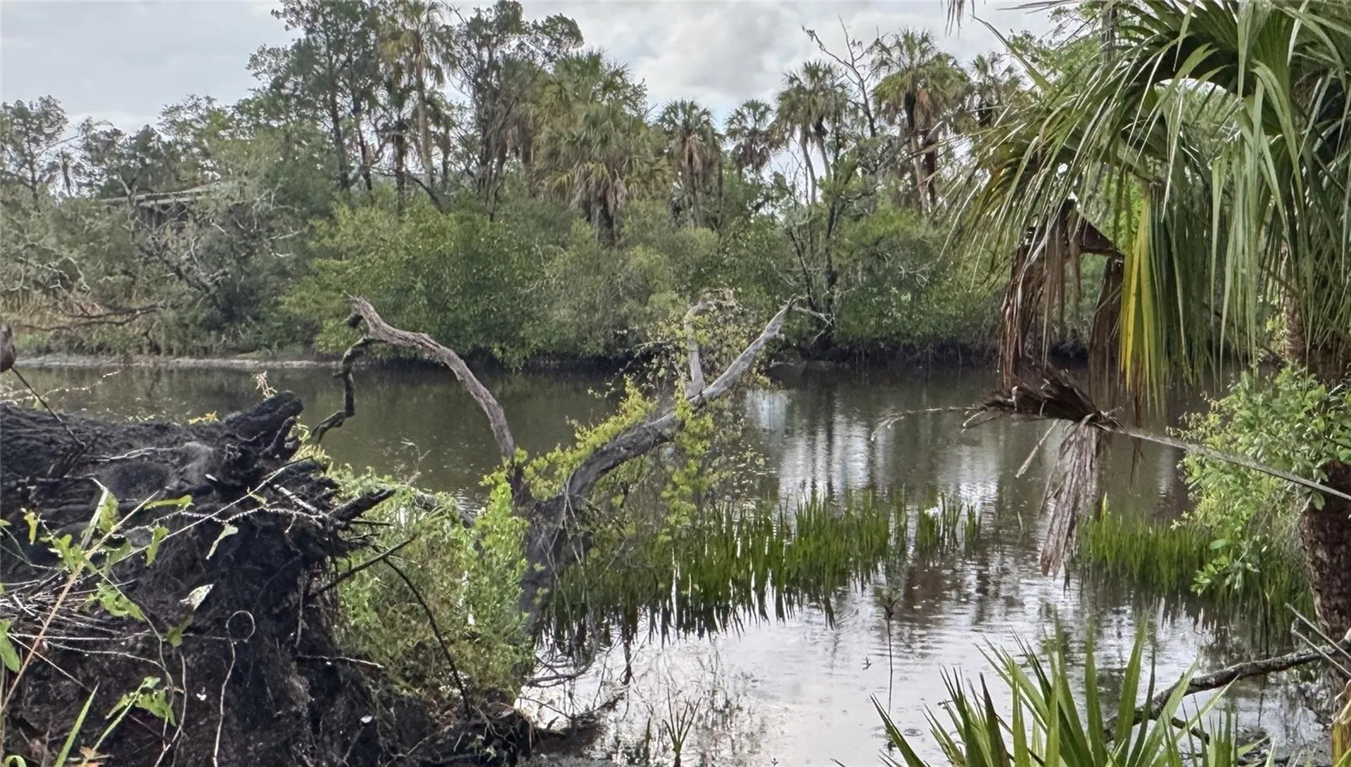 12817 Upper Manatee River Road Bradenton FL 34212