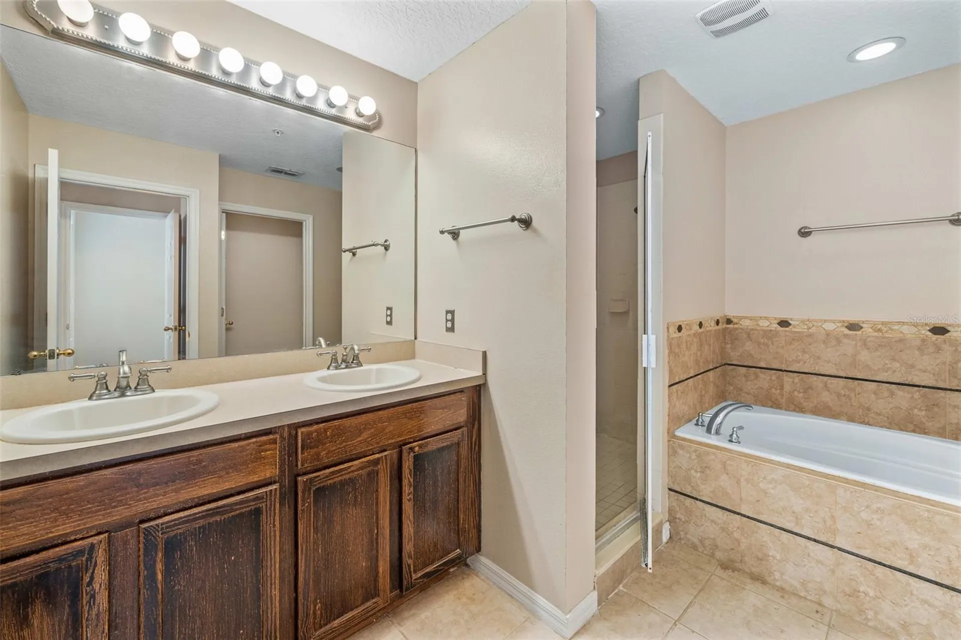 9434 Silver Buttonwood Street Orlando FL 32832