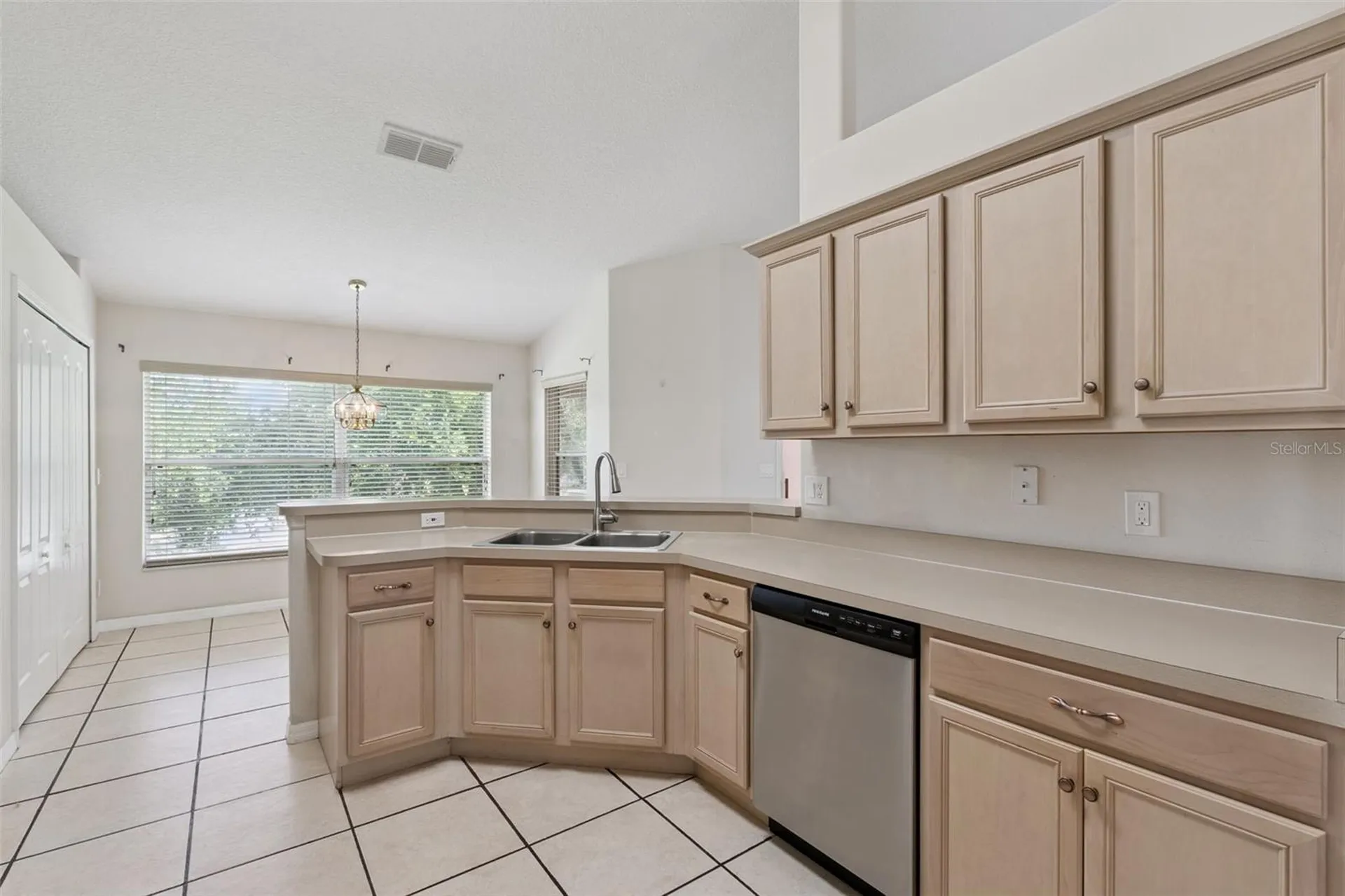 827 Princeton Drive Clermont FL 34711