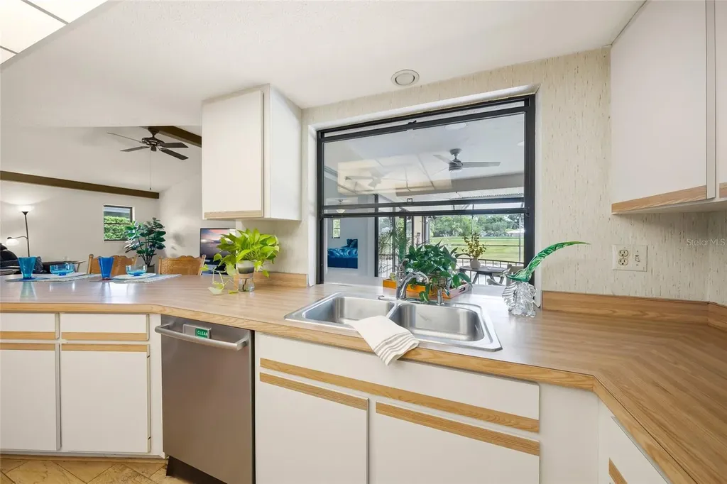 4806 W Country Club Drive Sarasota FL 34243