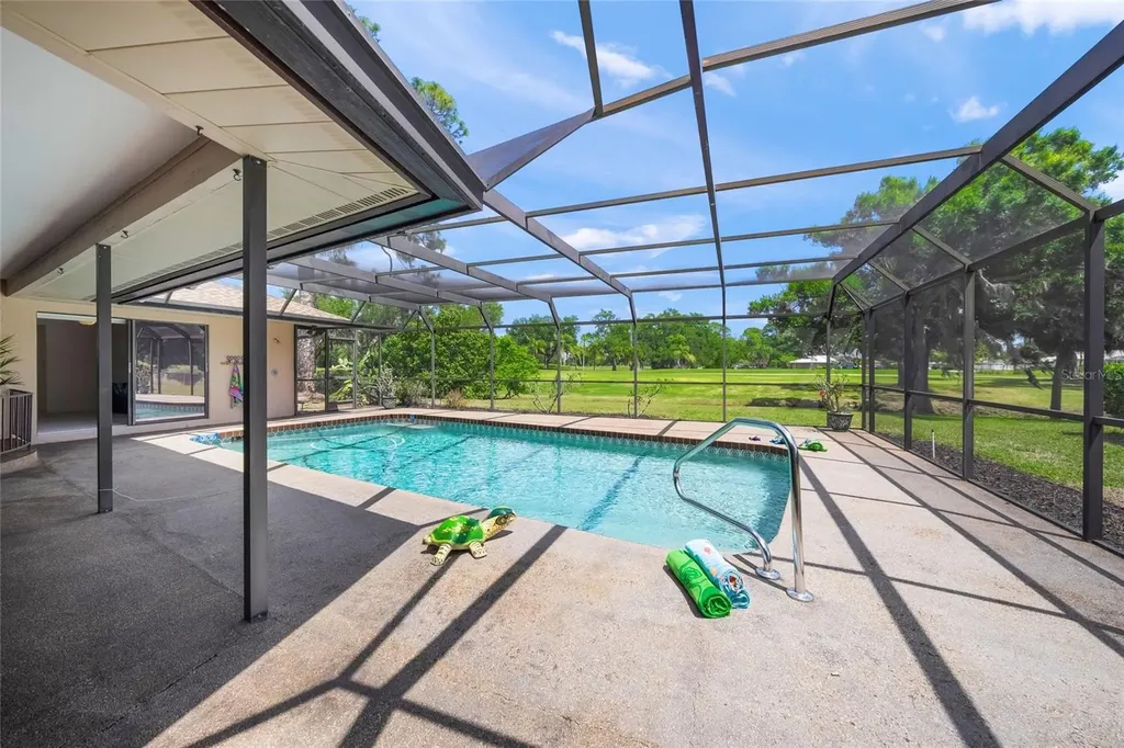 4806 W Country Club Drive Sarasota FL 34243