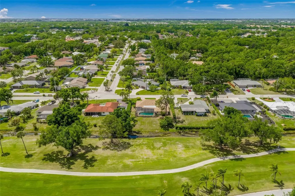 4806 W Country Club Drive Sarasota FL 34243