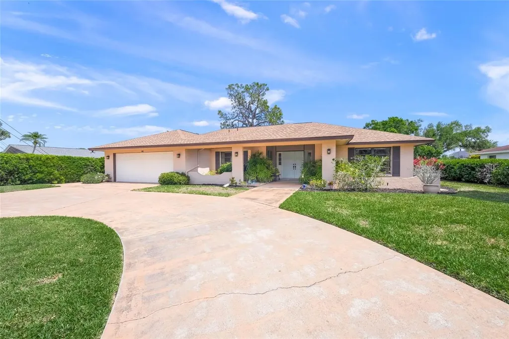 4806 W Country Club Drive Sarasota FL 34243