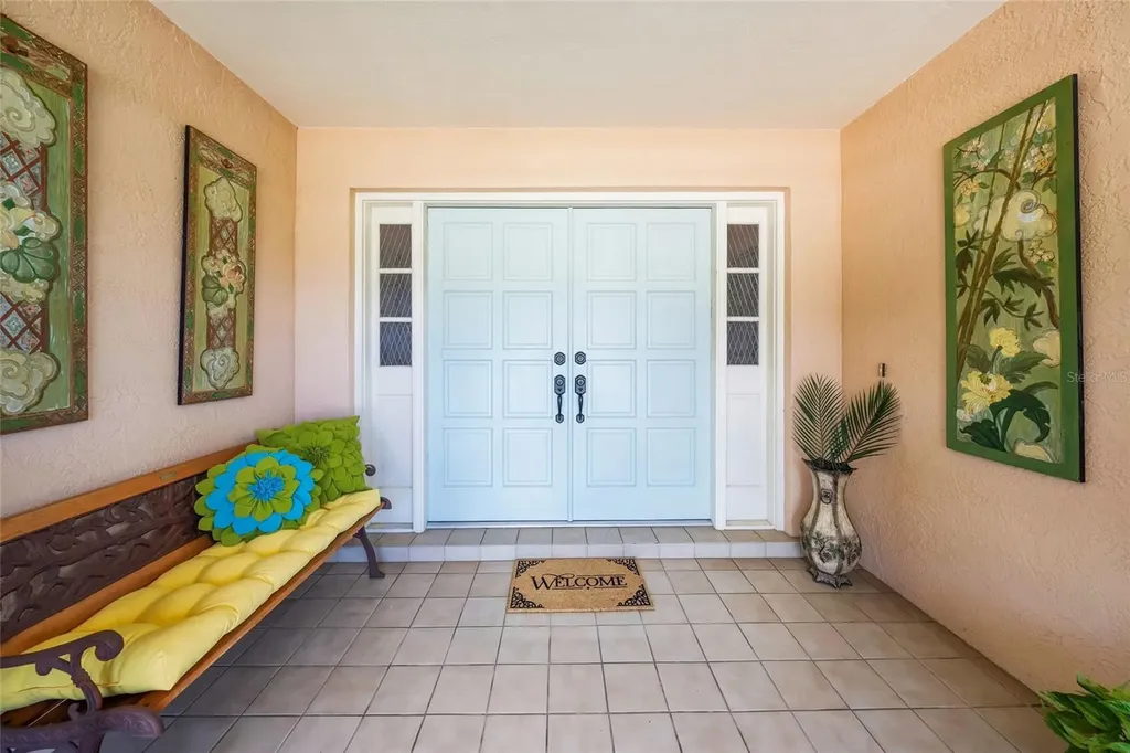 4806 W Country Club Drive Sarasota FL 34243