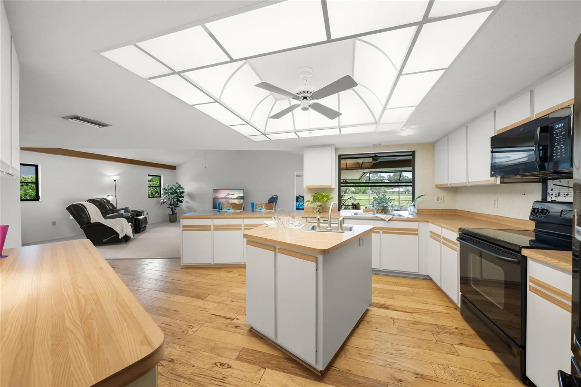 4806 W Country Club Drive Sarasota FL 34243