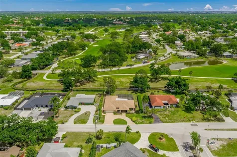 4806 W Country Club Drive Sarasota FL 34243