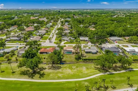 4806 W Country Club Drive Sarasota FL 34243