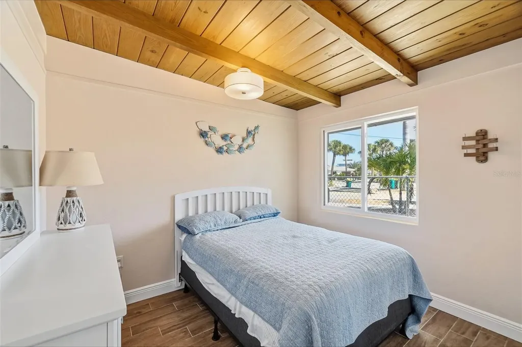 1385 Gulf Boulevard Englewood FL 34223