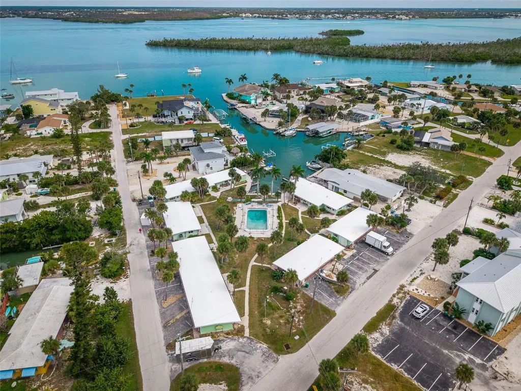1385 Gulf Boulevard Englewood FL 34223