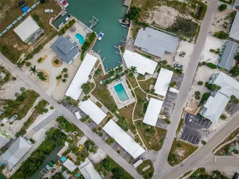 1385 Gulf Boulevard Englewood FL 34223