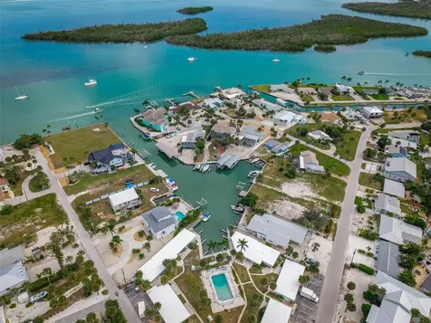 1385 Gulf Boulevard Englewood FL 34223