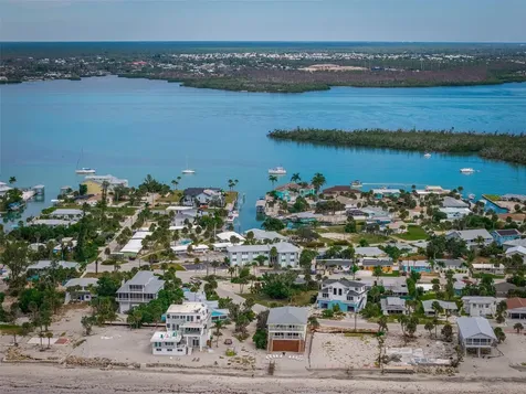 1385 Gulf Boulevard Englewood FL 34223