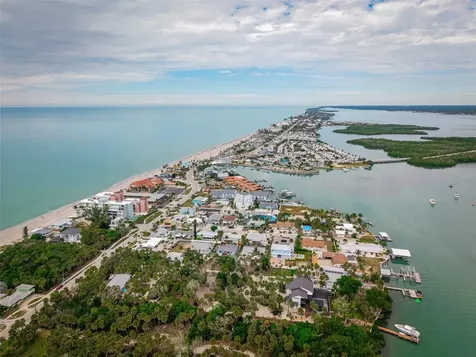 1385 Gulf Boulevard Englewood FL 34223