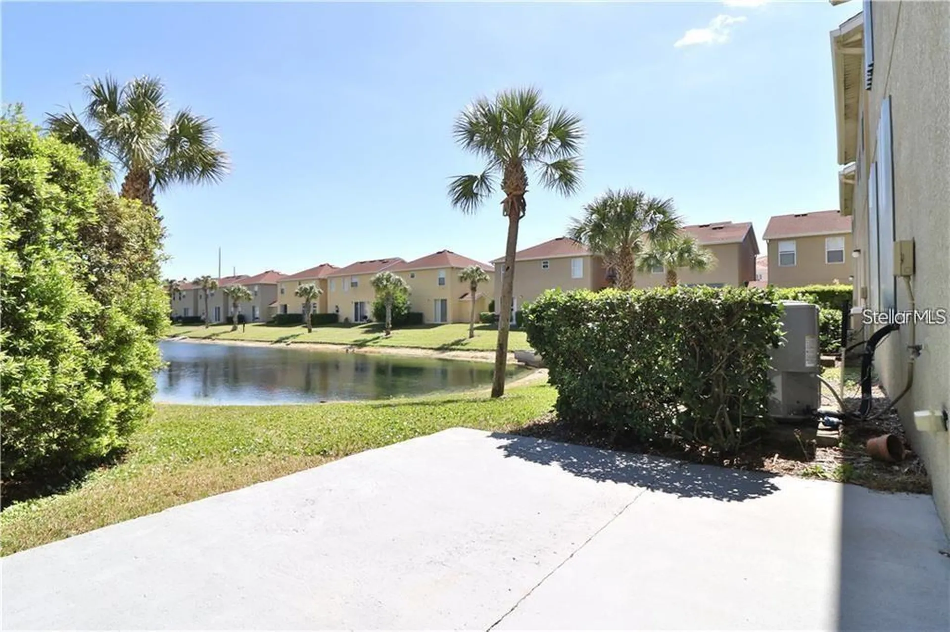 10217 Dolce Vista Drive NE St Petersburg FL 33702
