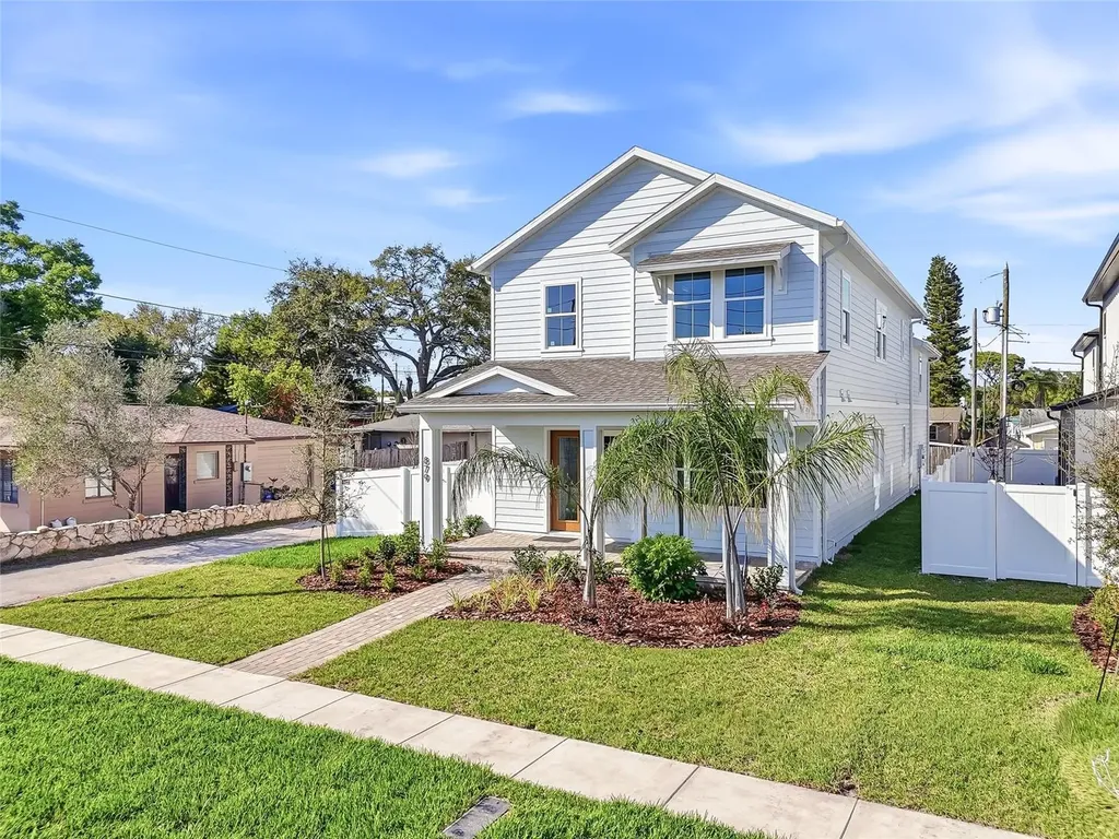 879 53rd Avenue N St Petersburg FL 33703