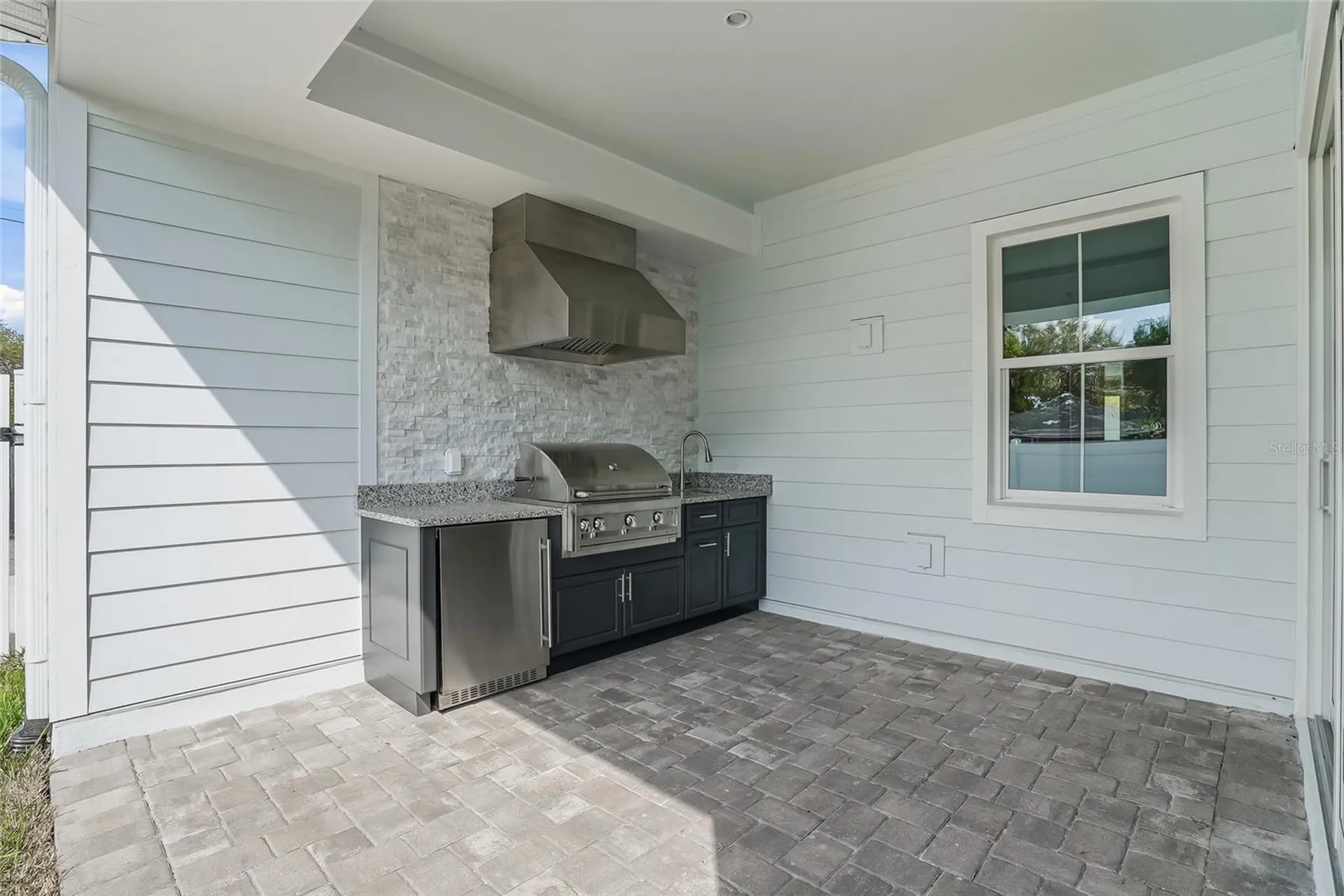 879 53rd Avenue N St Petersburg FL 33703