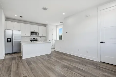 879 53rd Avenue N St Petersburg FL 33703